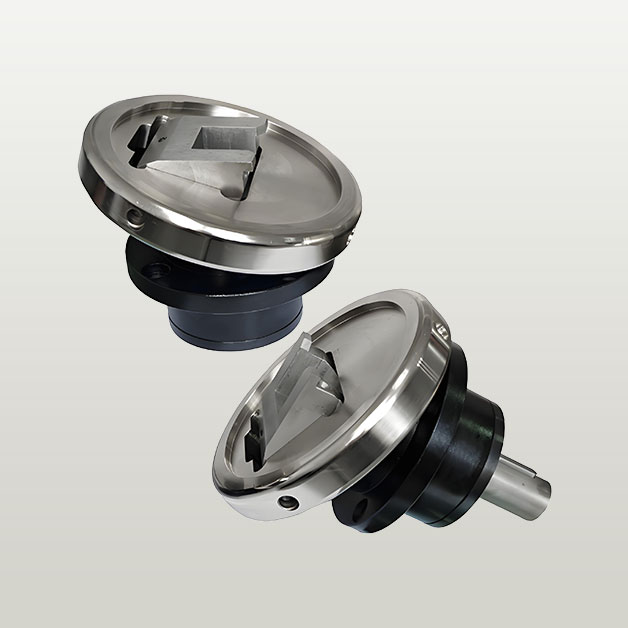 Square hole safety chuck