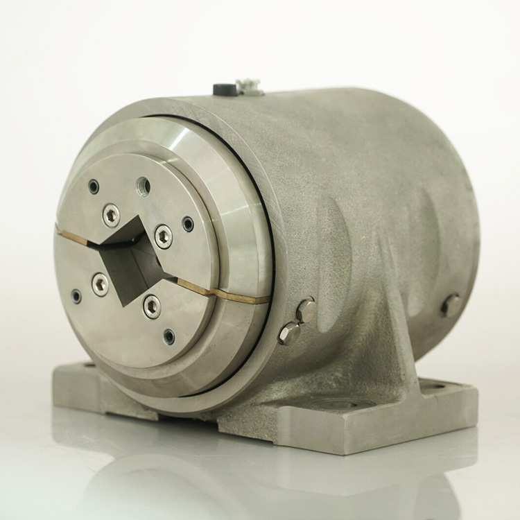 Internal pneumatic safety chucks